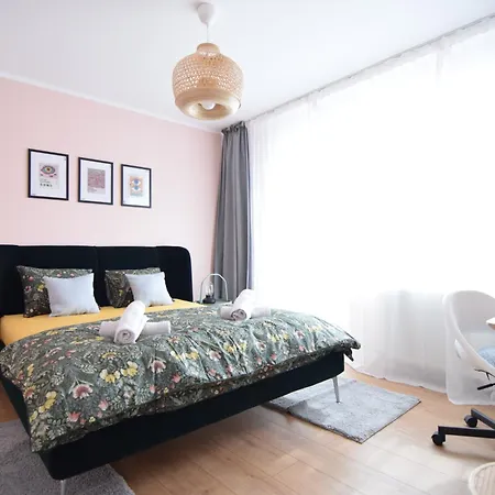 בוקרשט Stylish Apartment With Video Projector מראה חיצוני תמונה
