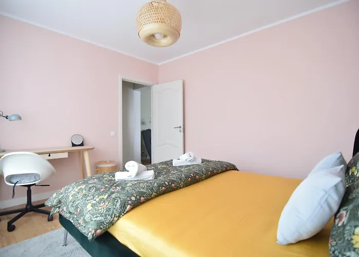 Stylish Apartment With Video Projector